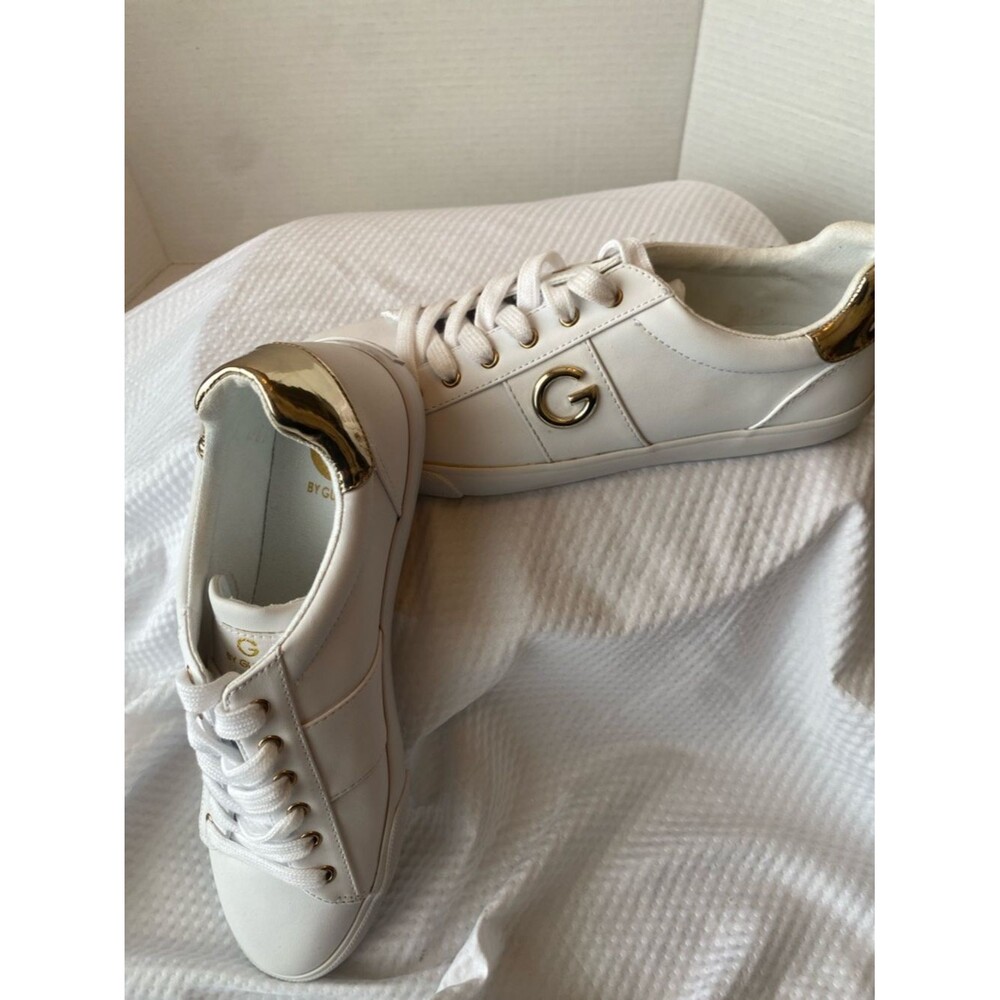 G by Guess White Sneakers with Gold Heel Accent Super Cute Women’s Size 11M NWOT - Picture 3 of 9